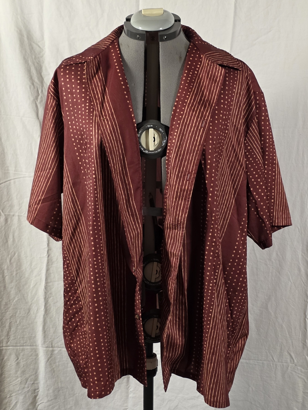 Men's Short-Sleeve Burgundy Patterned Camp Shirt - Casual Button-Up